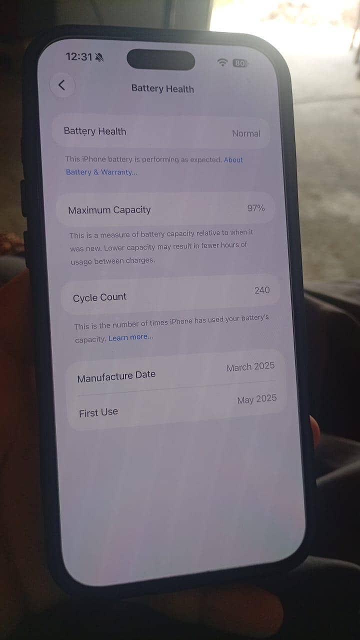 Apple iPhone 16 Pro Max 2