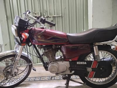 Honda 125 (2016 B) in good condition urgent sale