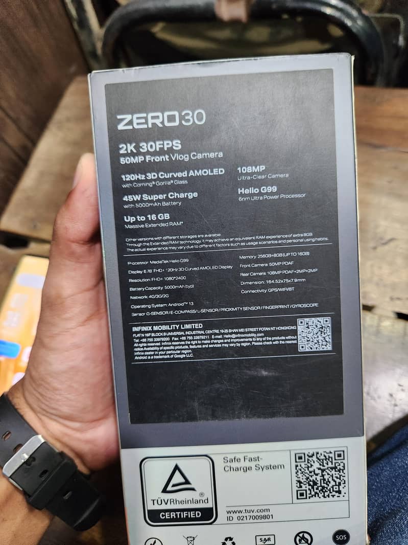 Infinix Zero 30 (8+8/256gb) with box and charger 8