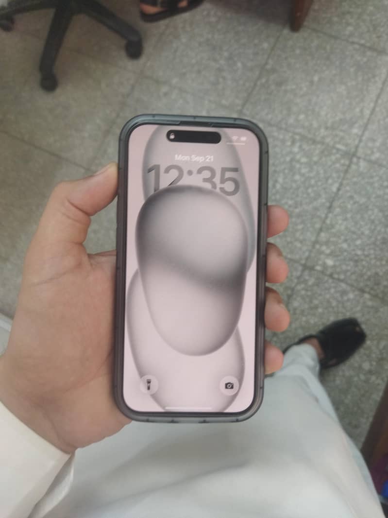 Apple iPhone 15 1