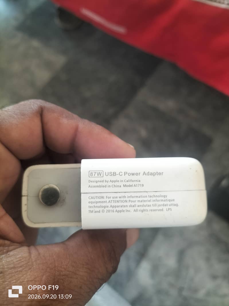 iPad charger 3