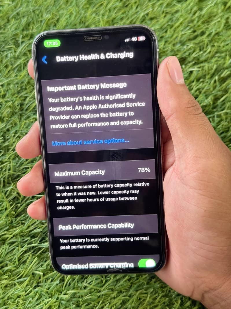 Apple iPhone X 4