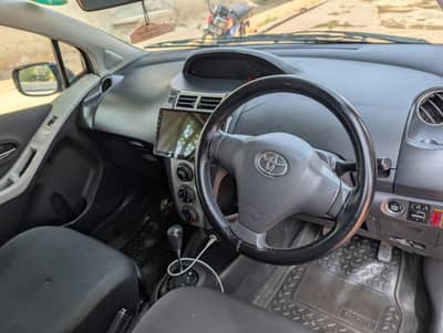 Toyota Vitz 2010
