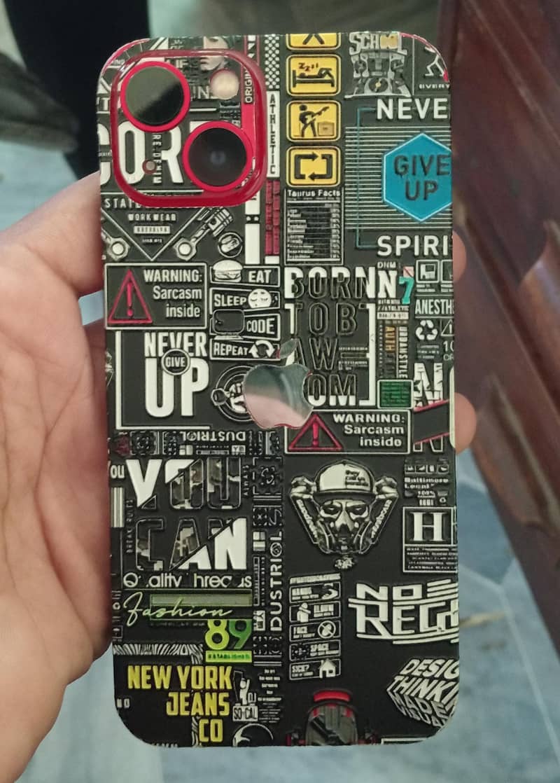 Apple iPhone 13 0