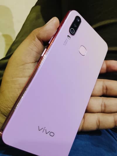 Vivo Y17