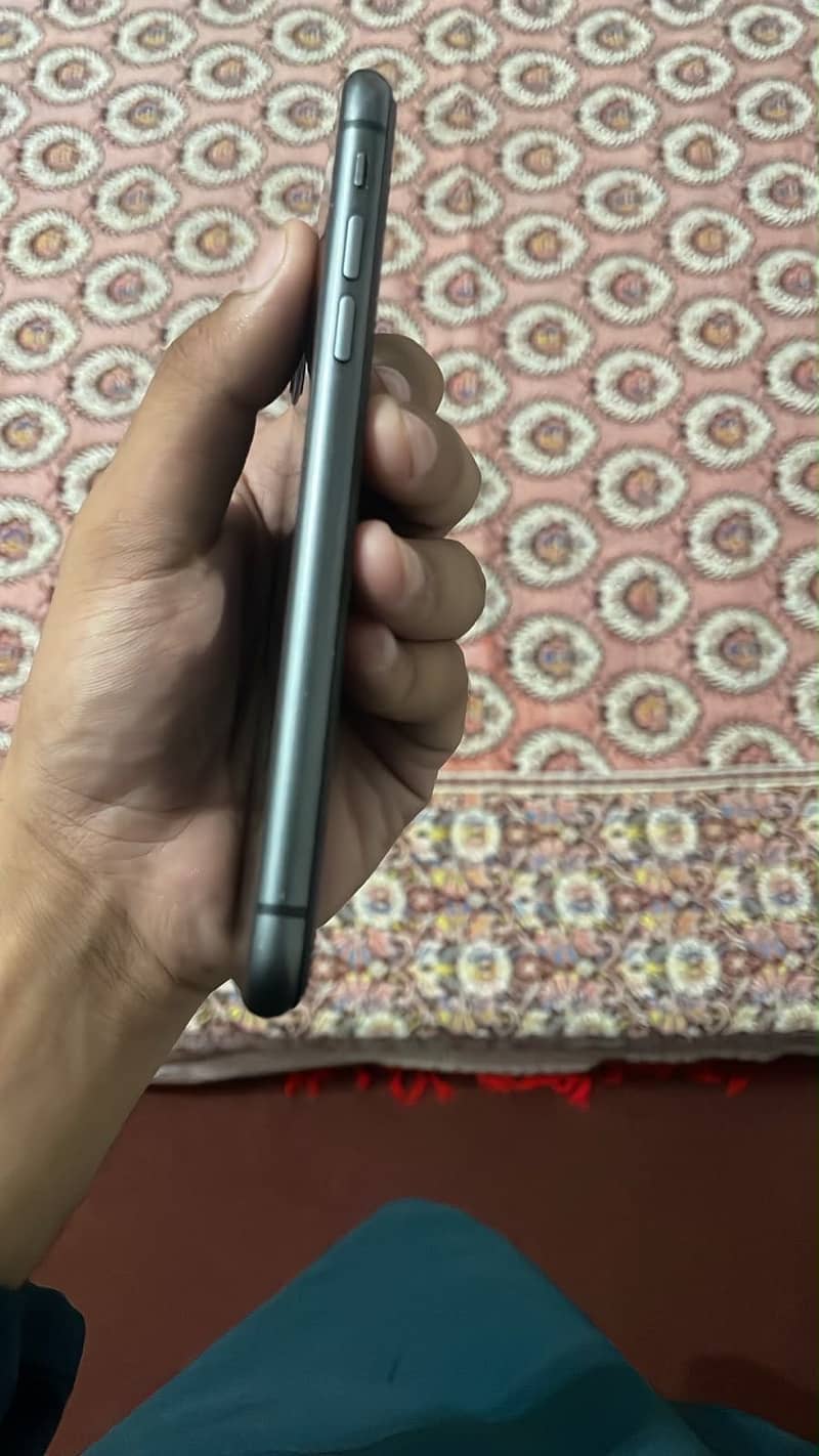 Apple iPhone 11 2
