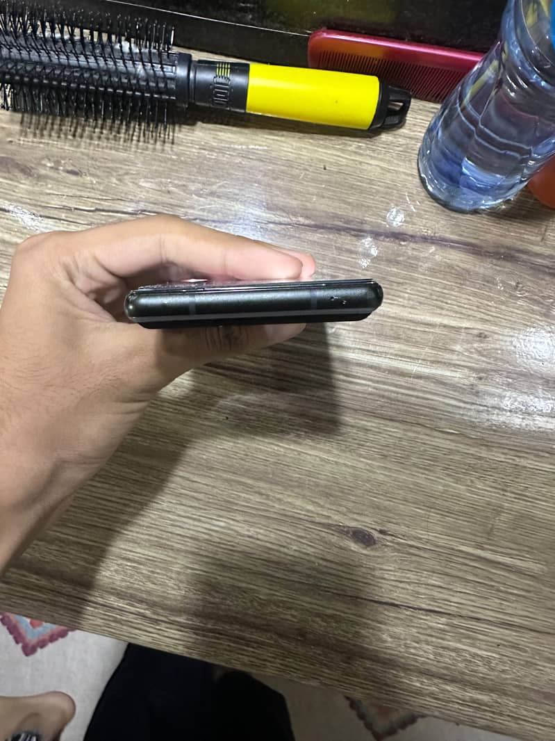 Google Pixel 6 4