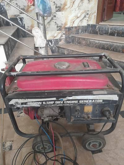 generator 2800 W in excellent condition for salae