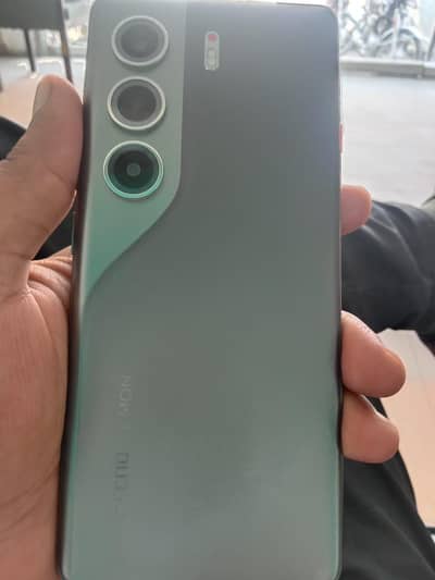 Tecno CAMON 40 Pro