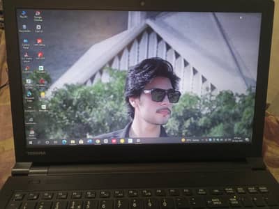 Toshiba (Core i3 6th Gen)