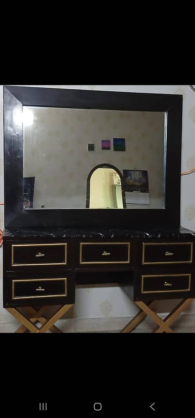 Dressing table for sale