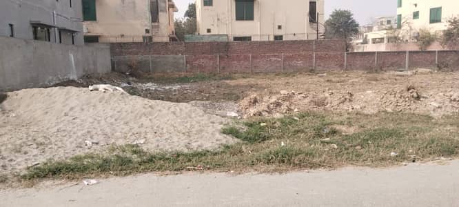 Block D Direct 1 Kanal Residential Plot At Investor Rate In Ex Park View DHA Phase 8