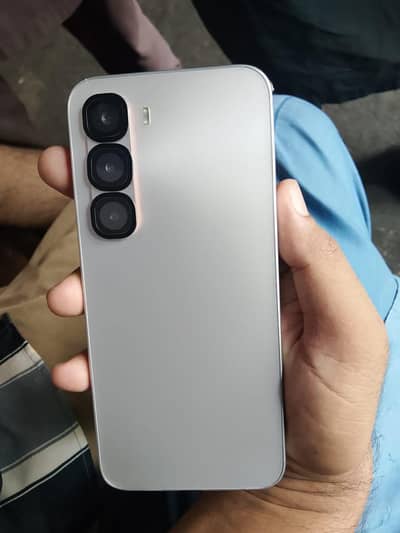 Infinix Hot 60 Pro