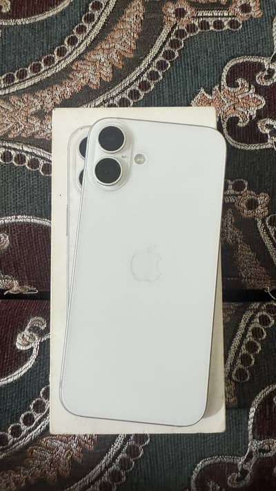 Apple iPhone 16 Plus