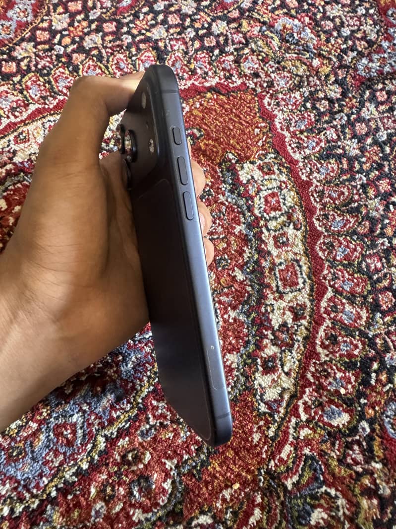 Apple iPhone 17 Pro Max 2