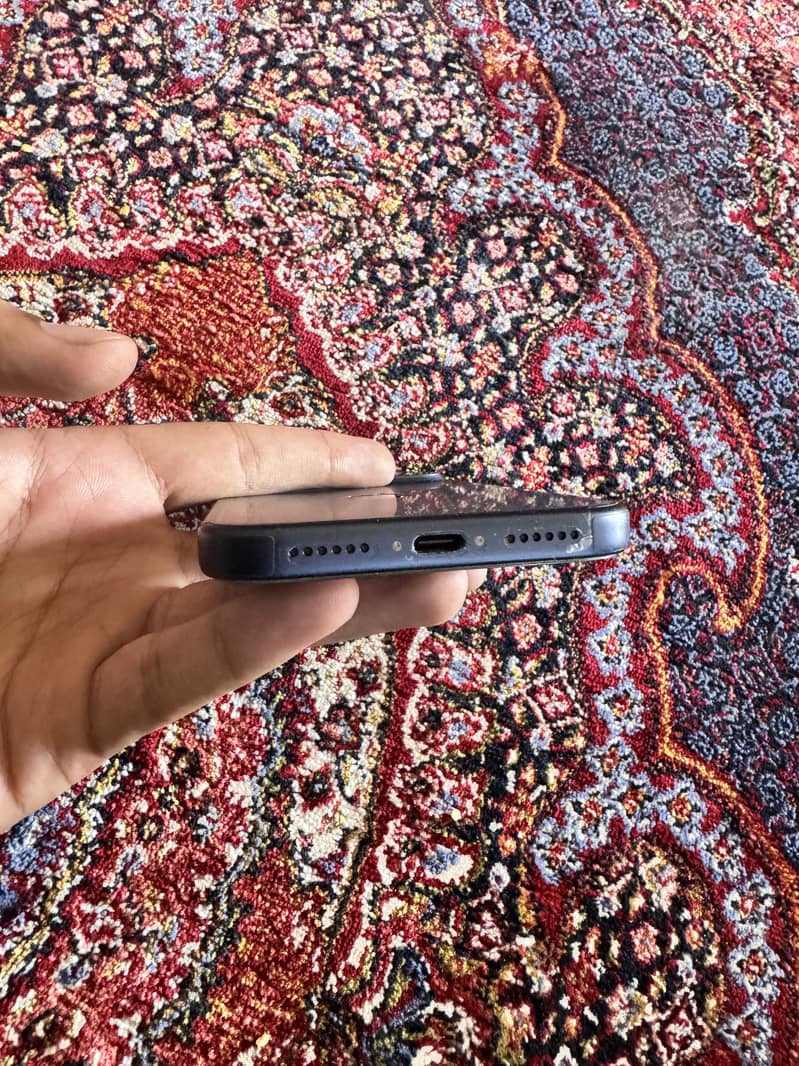 Apple iPhone 17 Pro Max 3