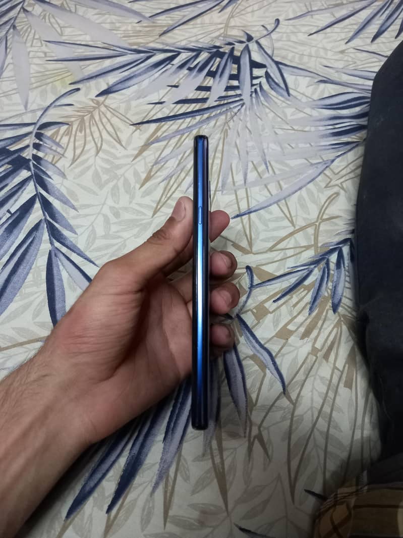 Samsung Mobile Note 9 3