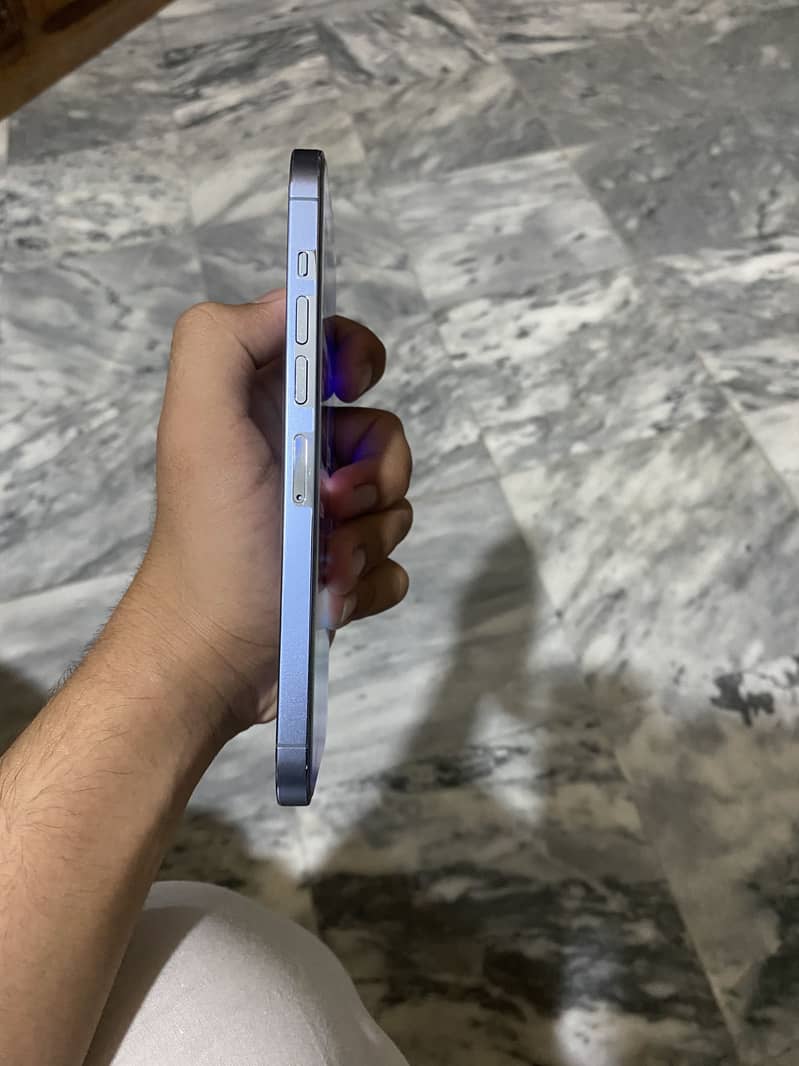 Apple iPhone 13 Pro Max 1