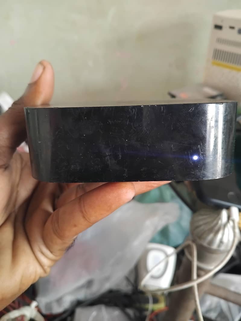 apple TV box 2