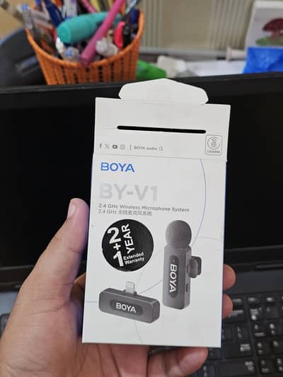 Boya V1- Best audio quality microphone for iphone