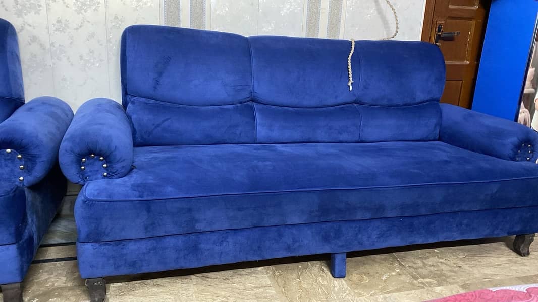 5 seater’s sofa 0