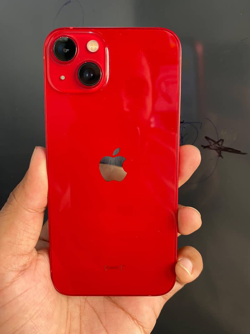 Apple iPhone 13 0
