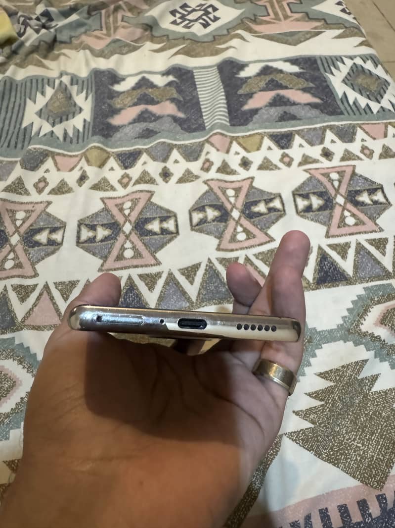Tecno CAMON 30S 4