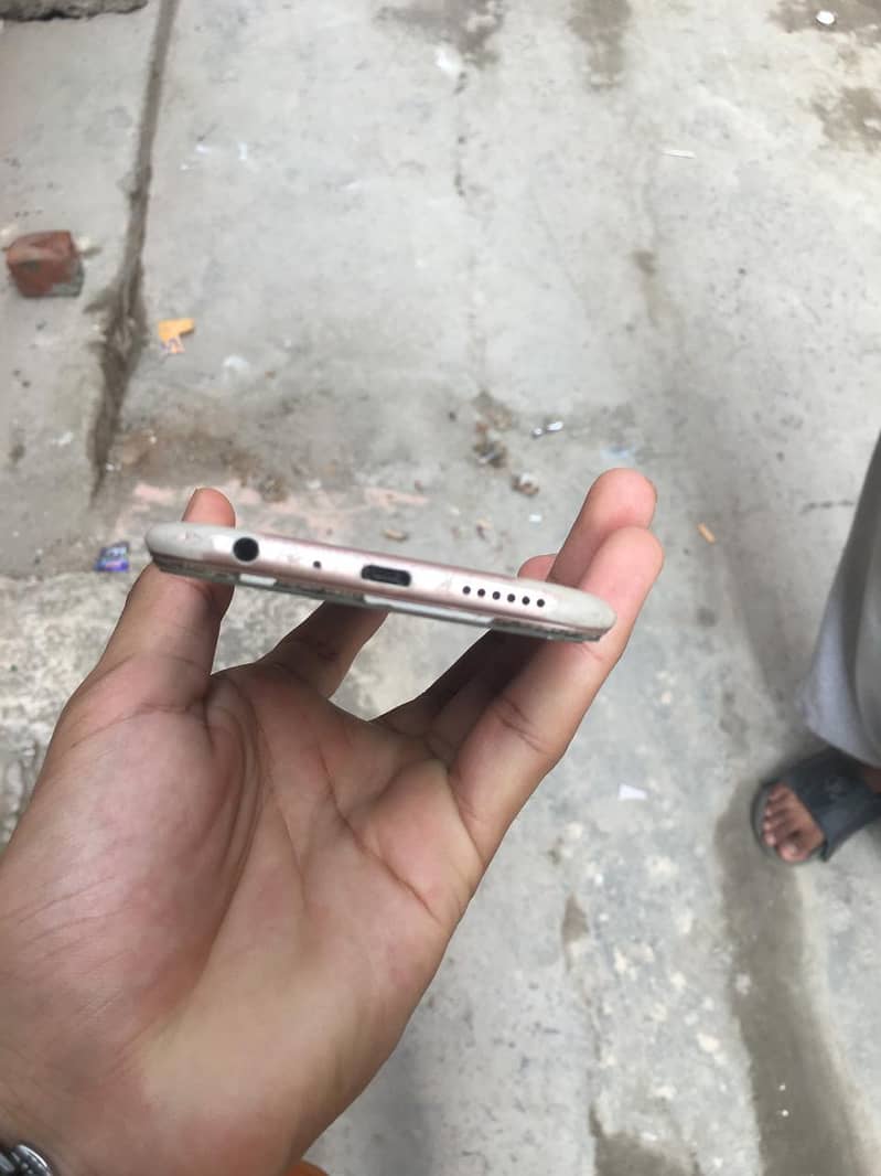 OPPO A83 4