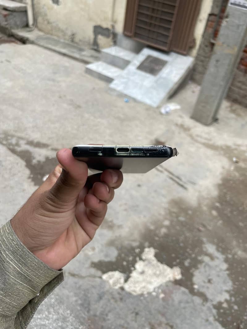 Google Pixel 6a 3