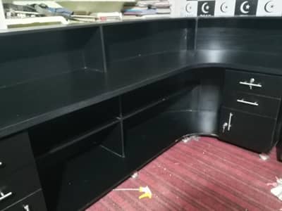Office Counter for Sale – Excellent Condition