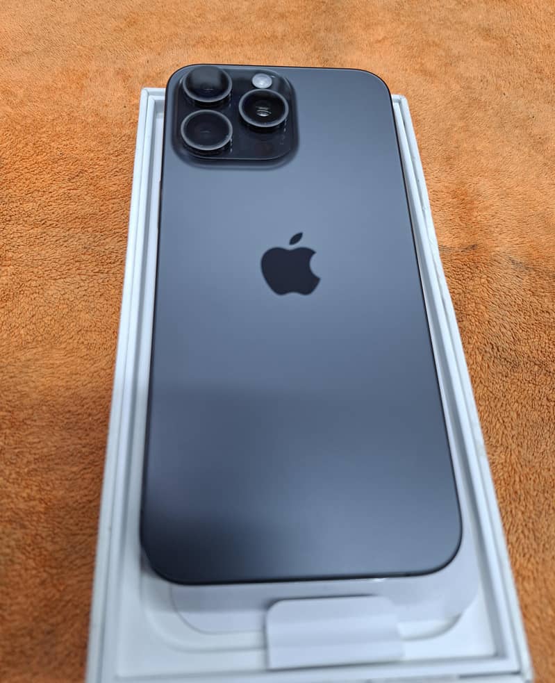 Apple iPhone 15 Pro Max 0