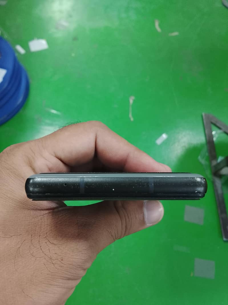 Google Pixel 6a 5