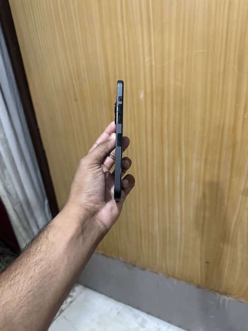 Apple iPhone 14 Pro Max 2