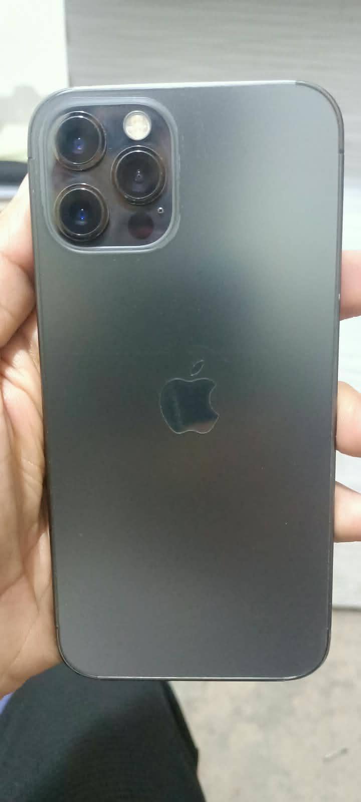 Apple iPhone 12 Pro 2