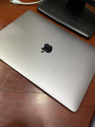 MacBook Pro 13-inch 2020 Core i7, 16gb 512gb (No Box)