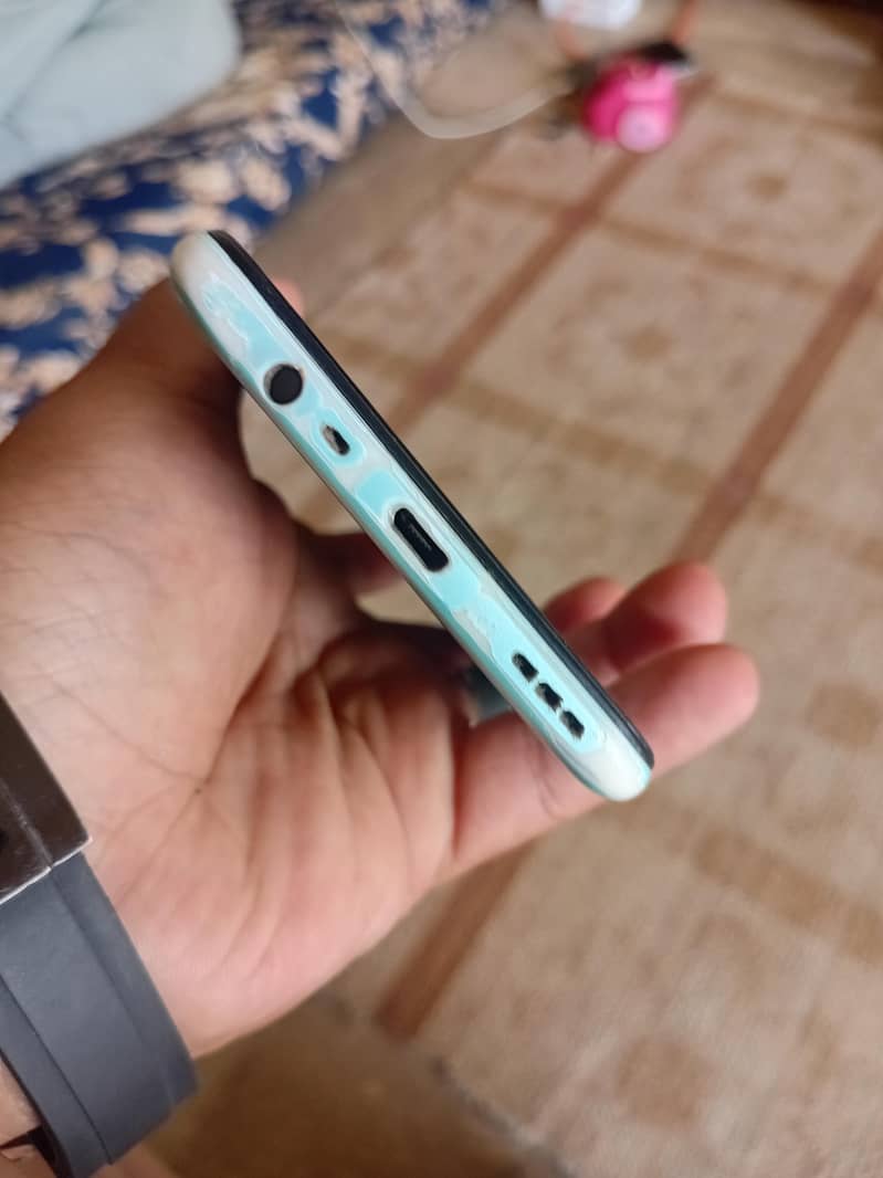 OPPO A31 1