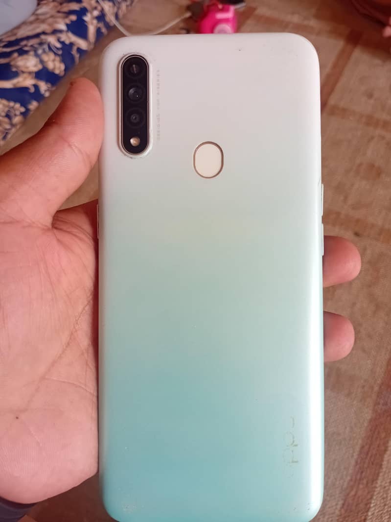 OPPO A31 2