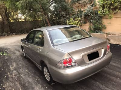 Mitsubishi Lancer 2005
