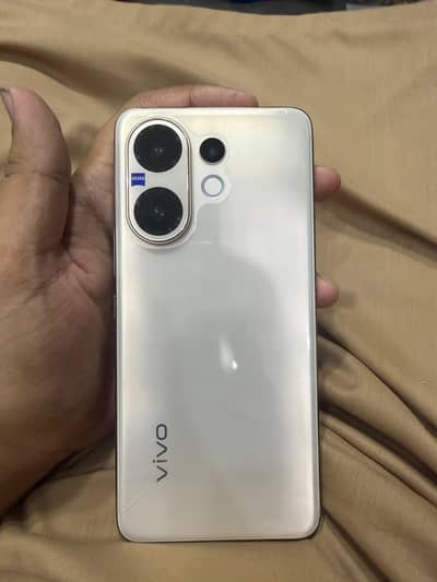 Vivo V60