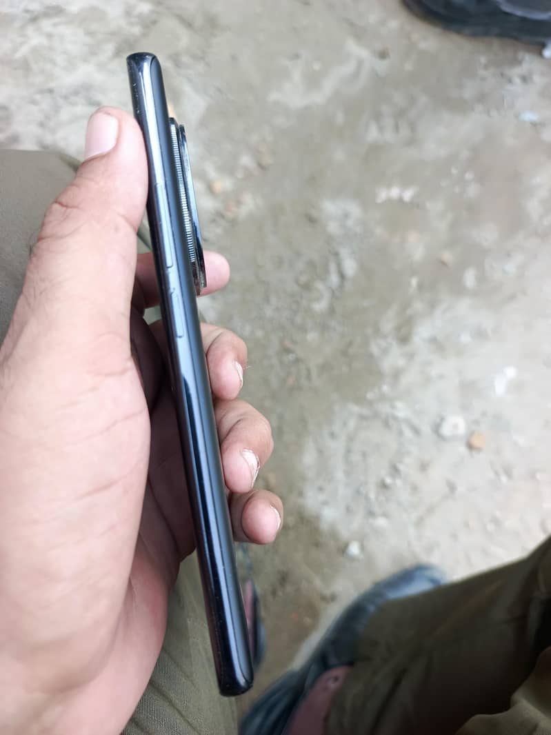 Xiaomi Redmi Note 14 Pro Plus 2