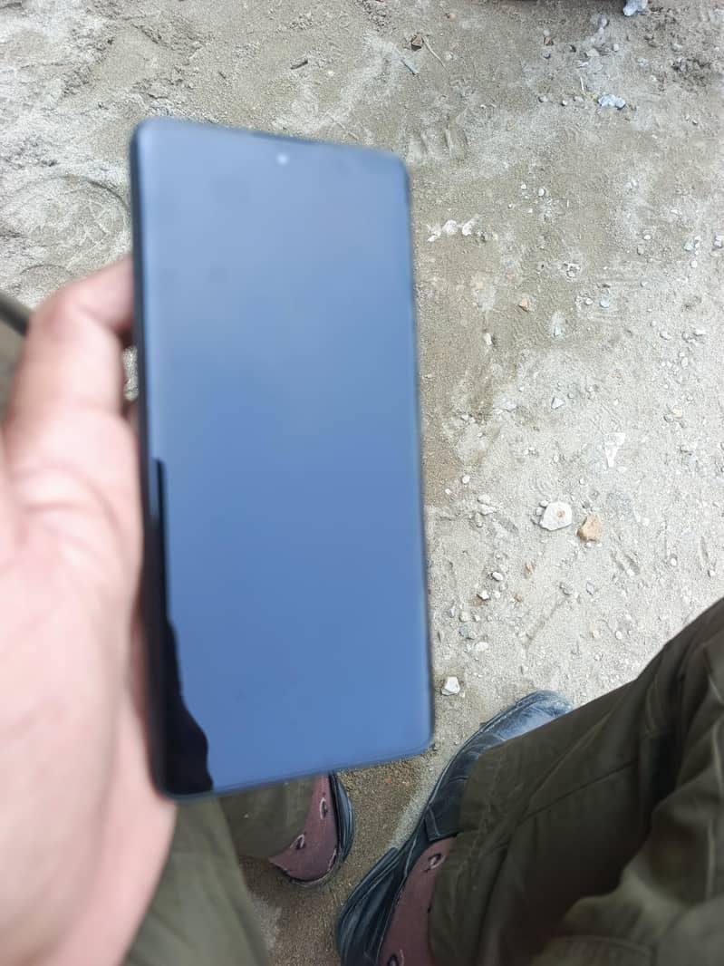 Xiaomi Redmi Note 14 Pro Plus 4