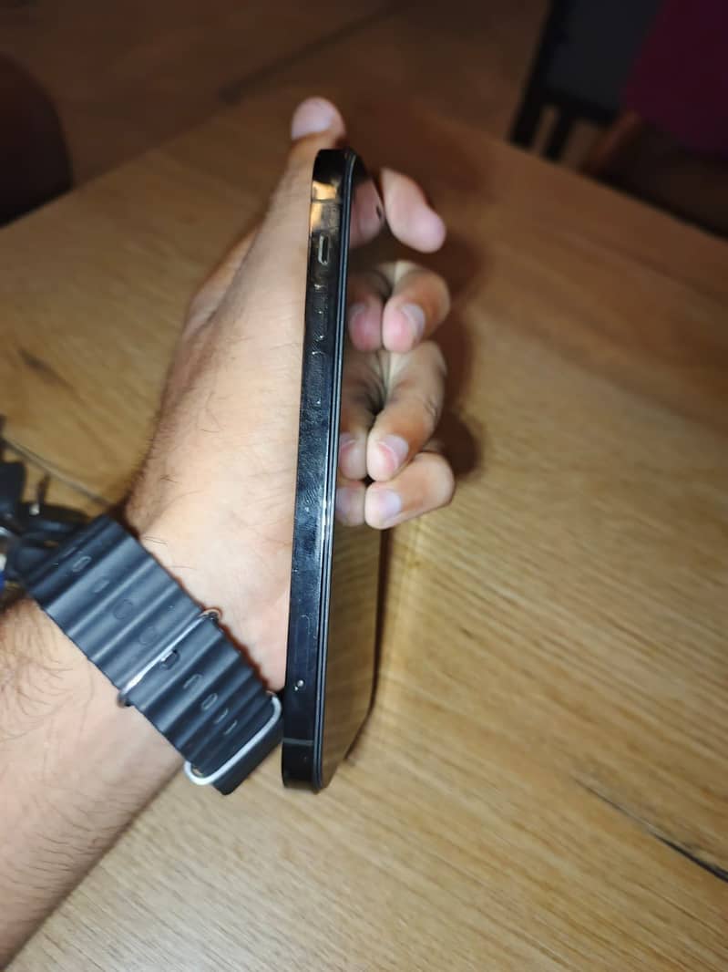 Apple iPhone 12 Pro 2