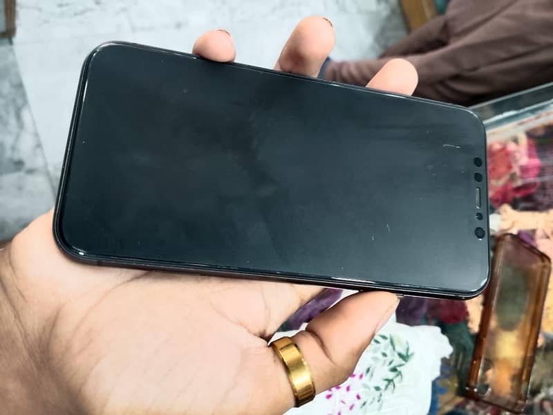 Apple iPhone 11 1