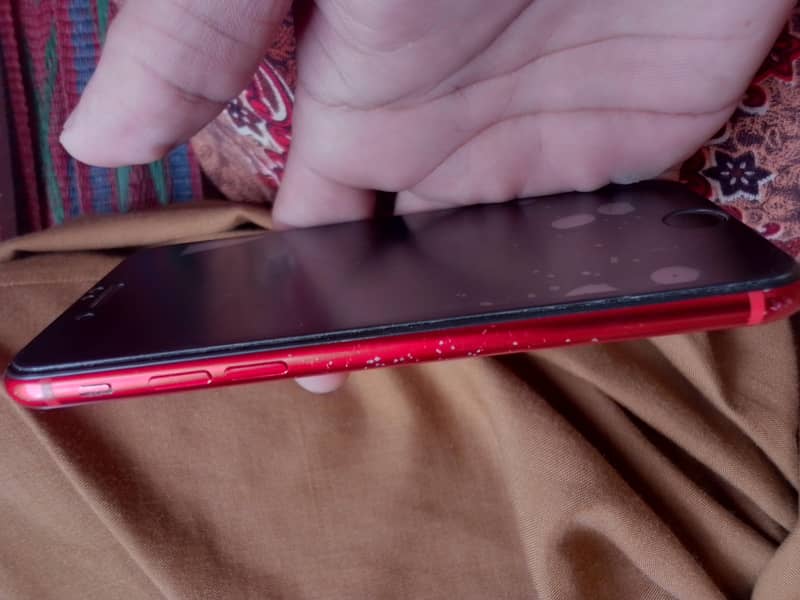 Apple iPhone 8 1
