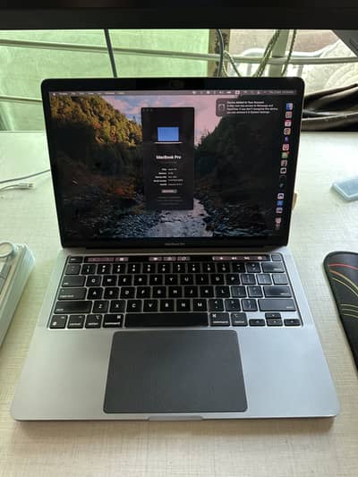 Macbook Pro 13" Mint condition