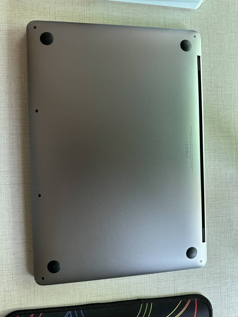 Macbook Pro 13" Mint condition 3