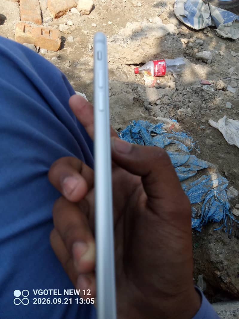 Apple iPhone 7 Plus 4