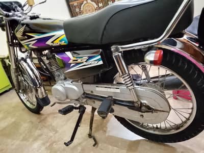 I am selling cg Honda 125 ,1st owner