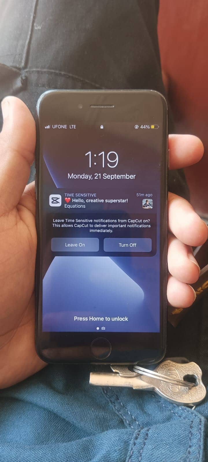 Apple iPhone 7 0