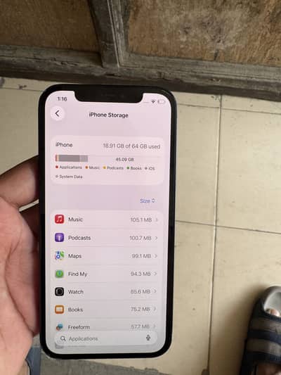 Apple iPhone 12